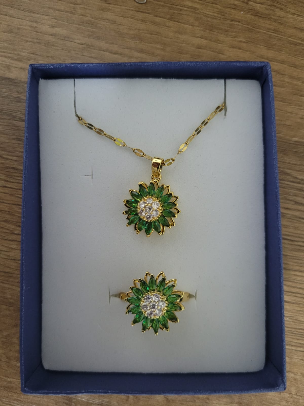 Calmara™ – Anillo y Set Antiestrés