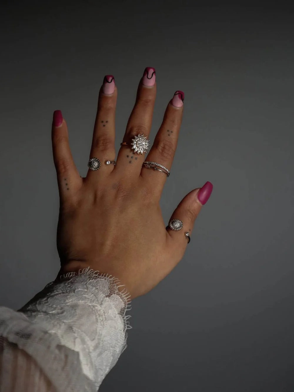 Calmara™ – Anillo y Set Antiestrés