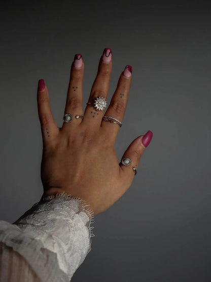 Calmara™ – Anillo y Set Antiestrés