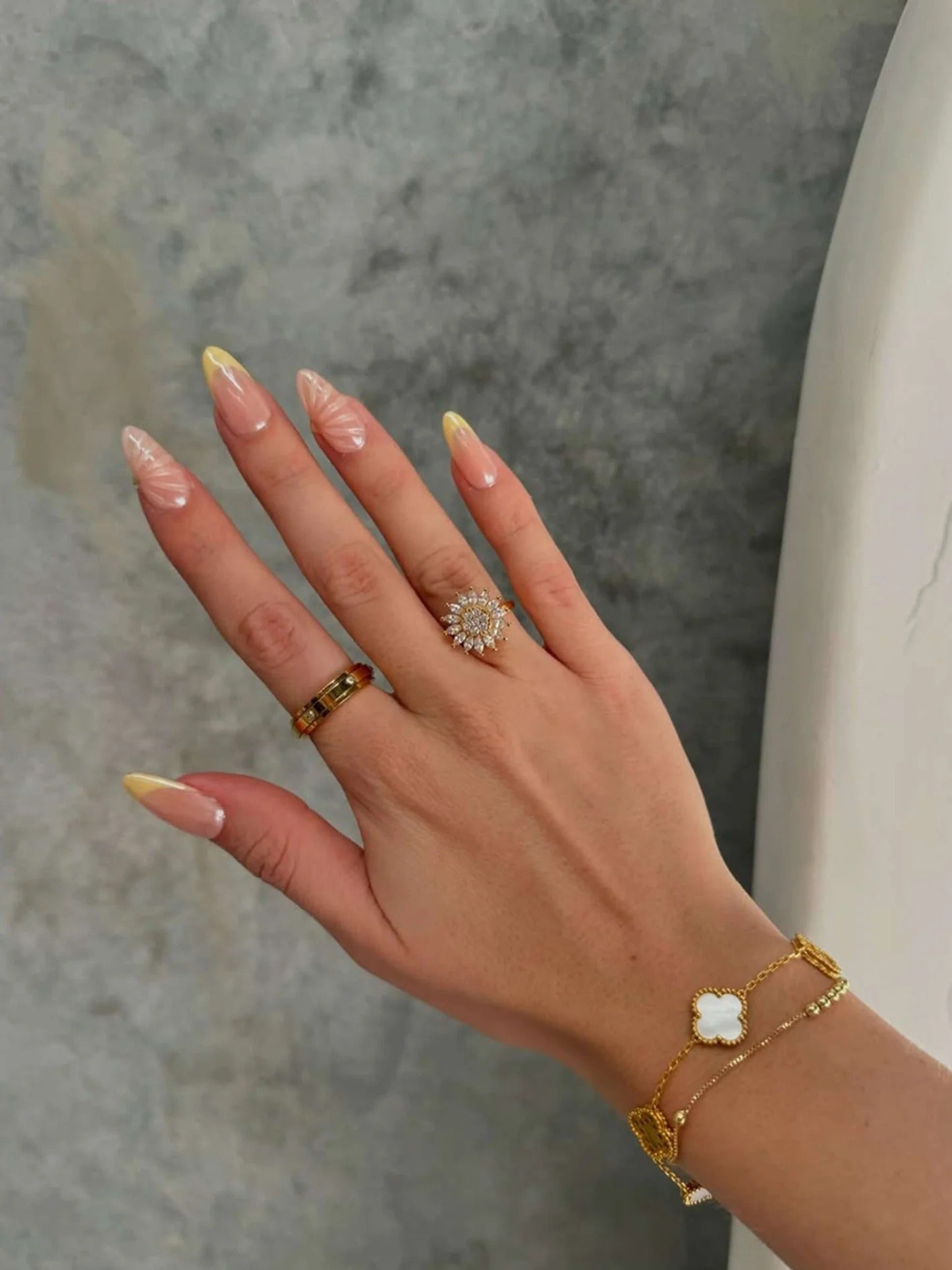 Calmara™ – Anillo y Set Antiestrés