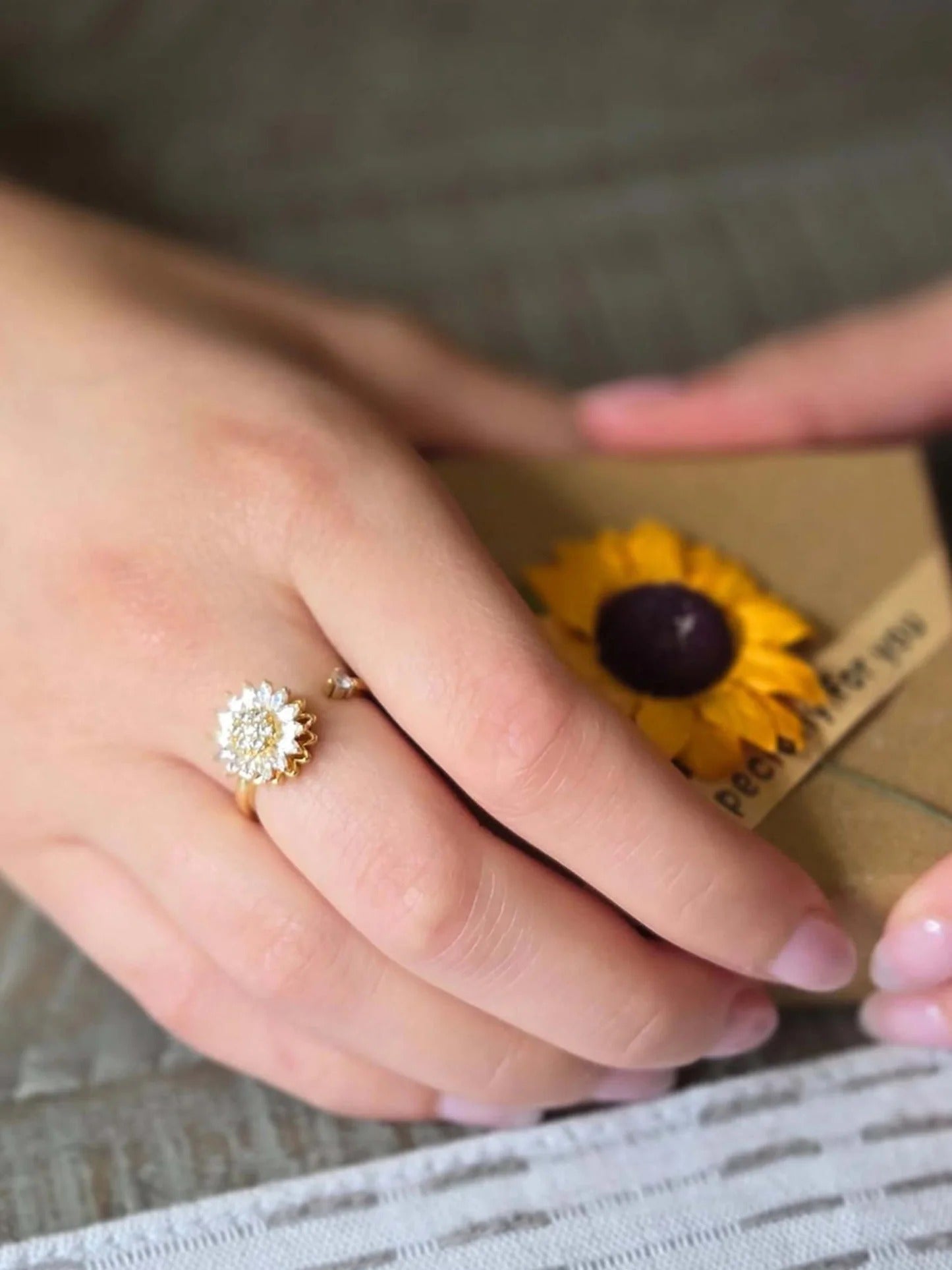 Calmara™ – Anillo y Set Antiestrés